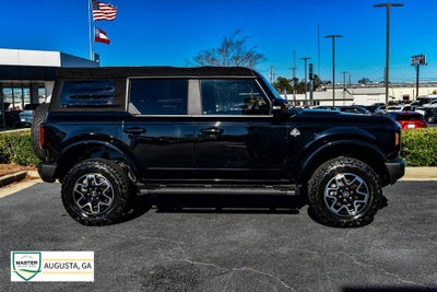 2021 Ford Bronco Base