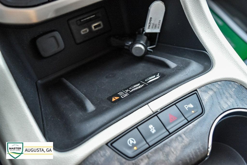 2022 GMC Acadia Denali