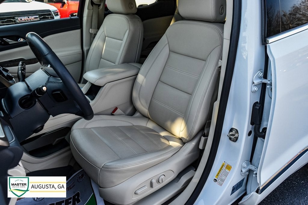 2022 GMC Acadia Denali