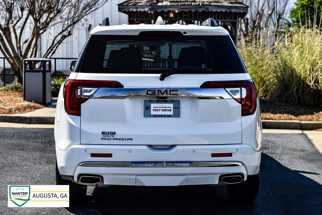 2022 GMC Acadia Denali