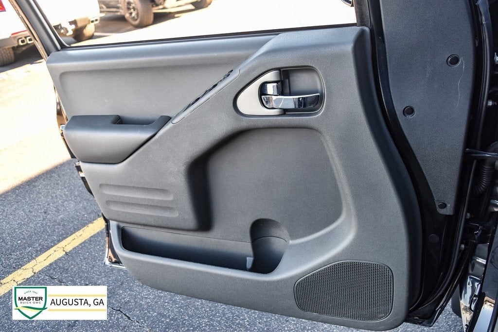 2020 Nissan Frontier SV