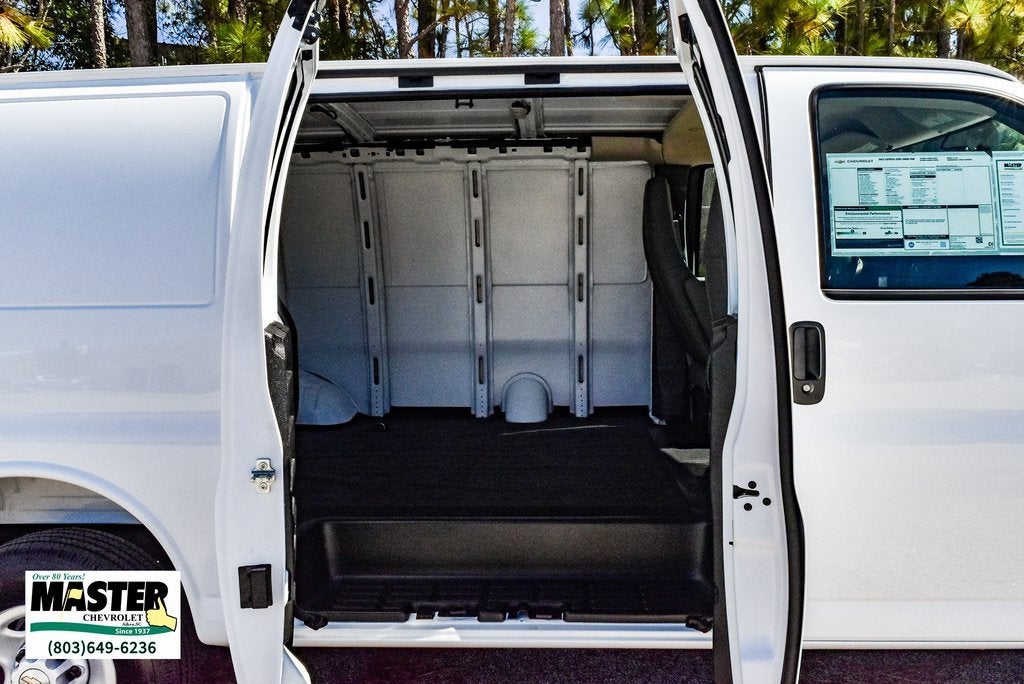 2025 Chevrolet Express Cargo 2500 WT
