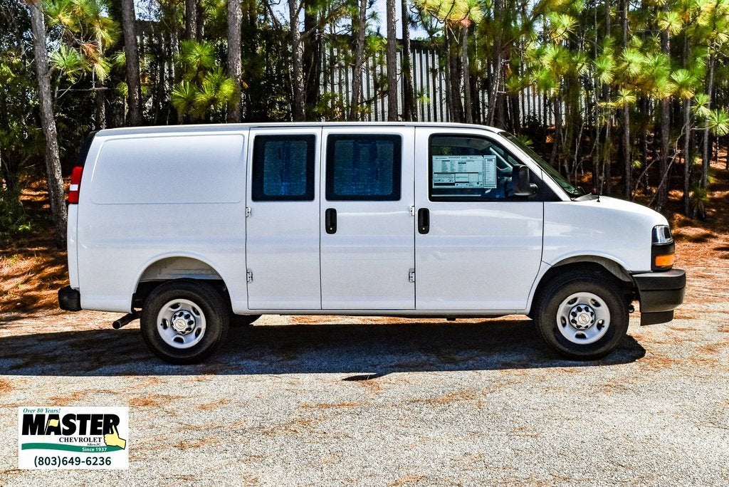 2025 Chevrolet Express Cargo 2500 WT