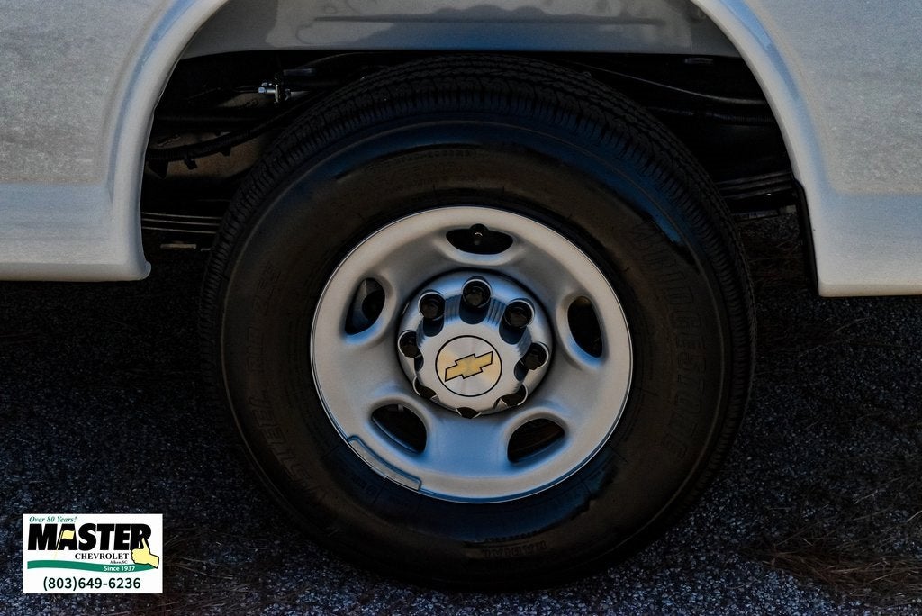 2025 Chevrolet Express Cargo 2500 WT