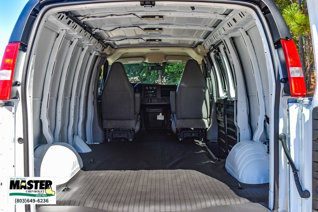 2025 Chevrolet Express Cargo 2500 WT