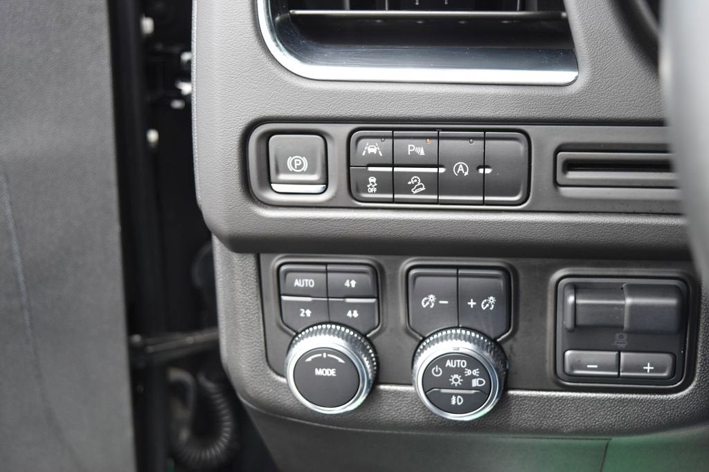 2024 GMC Yukon XL AT4