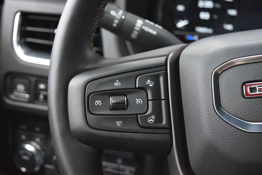 2024 GMC Yukon XL AT4