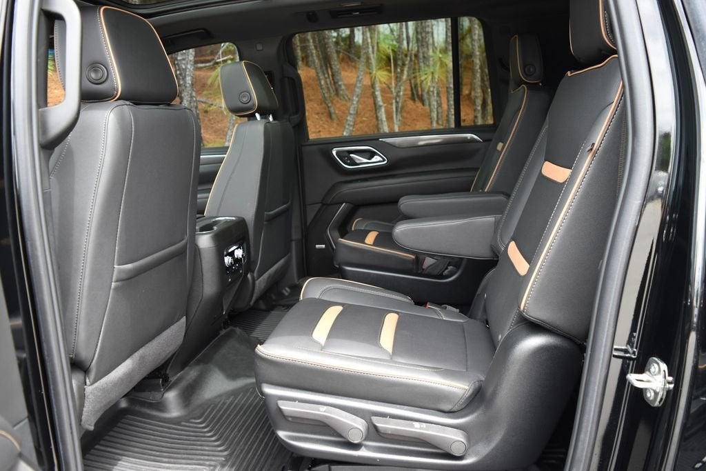 2024 GMC Yukon XL AT4