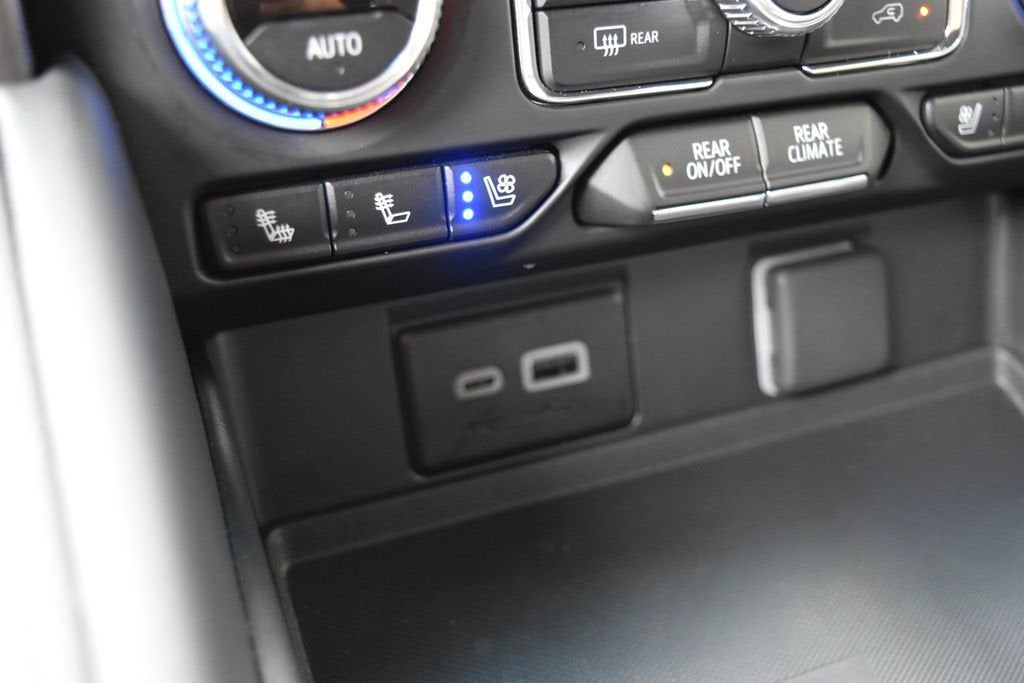 2024 GMC Yukon XL AT4