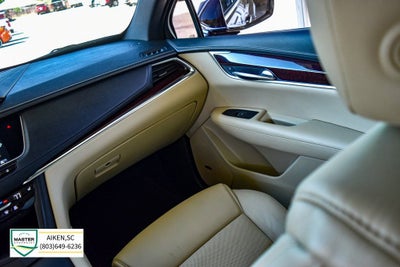 2018 Cadillac XT5 Luxury FWD