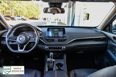 2021 Nissan Altima 2.0 SR