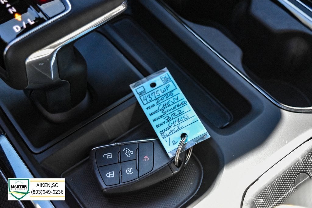 2025 Chevrolet Silverado 1500 ZR2